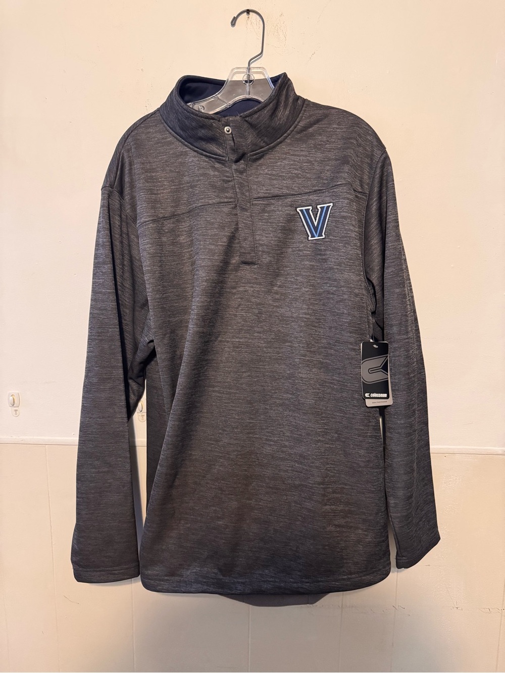NWT Colosseum Villanova Wildcats 1/4 Pullover Mens XL Gray Performance